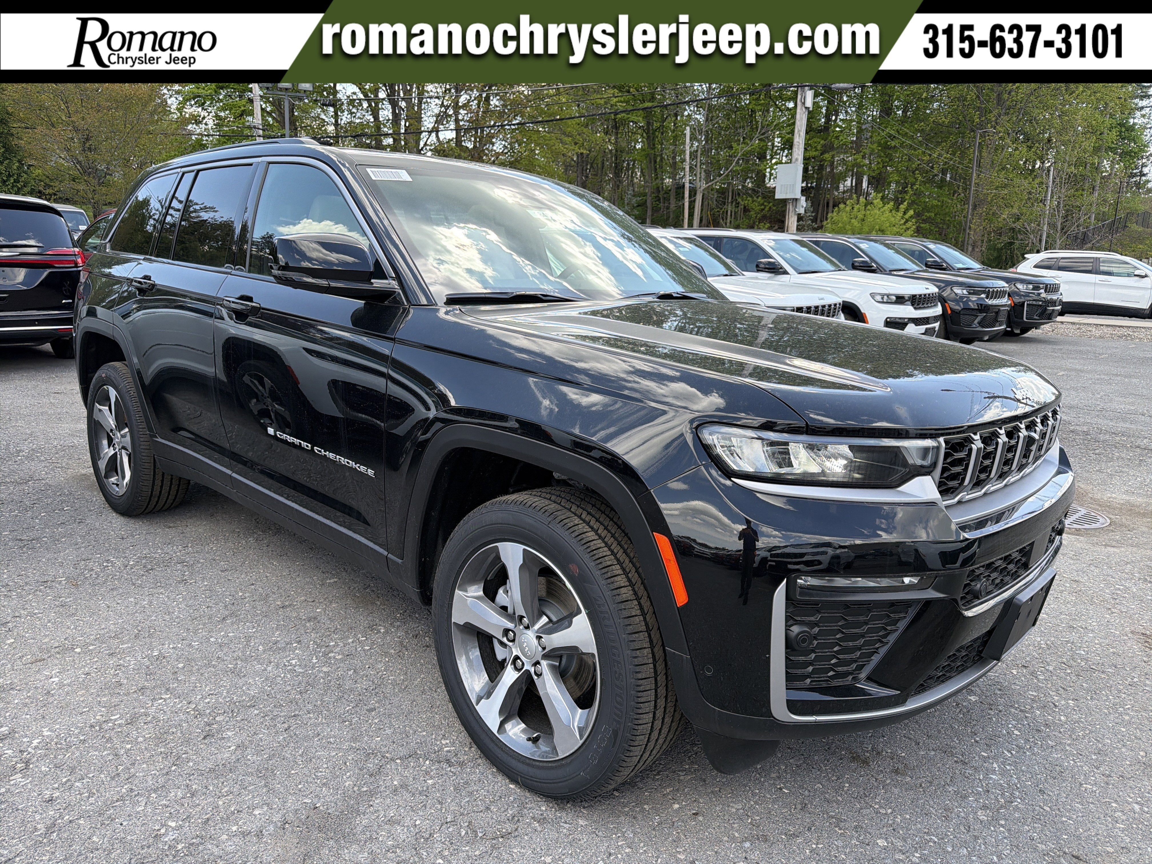 2026 Jeep Grand Cherokee Limited in Diamond Black Crystal Pearlcoat — front three-quarter view
