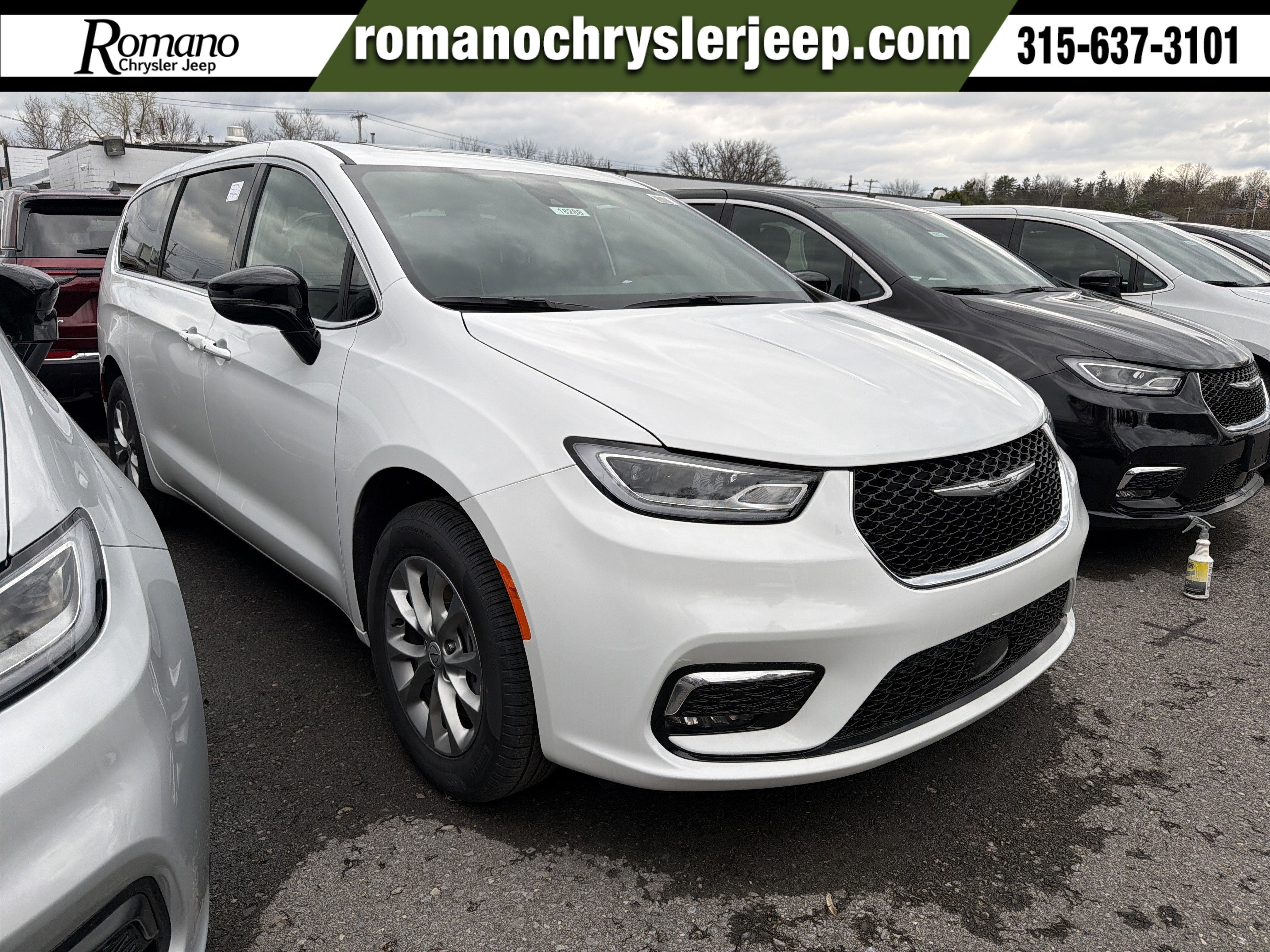 2026 Chrysler Pacifica Limited AWD in Bright White Clearcoat — front three-quarter view